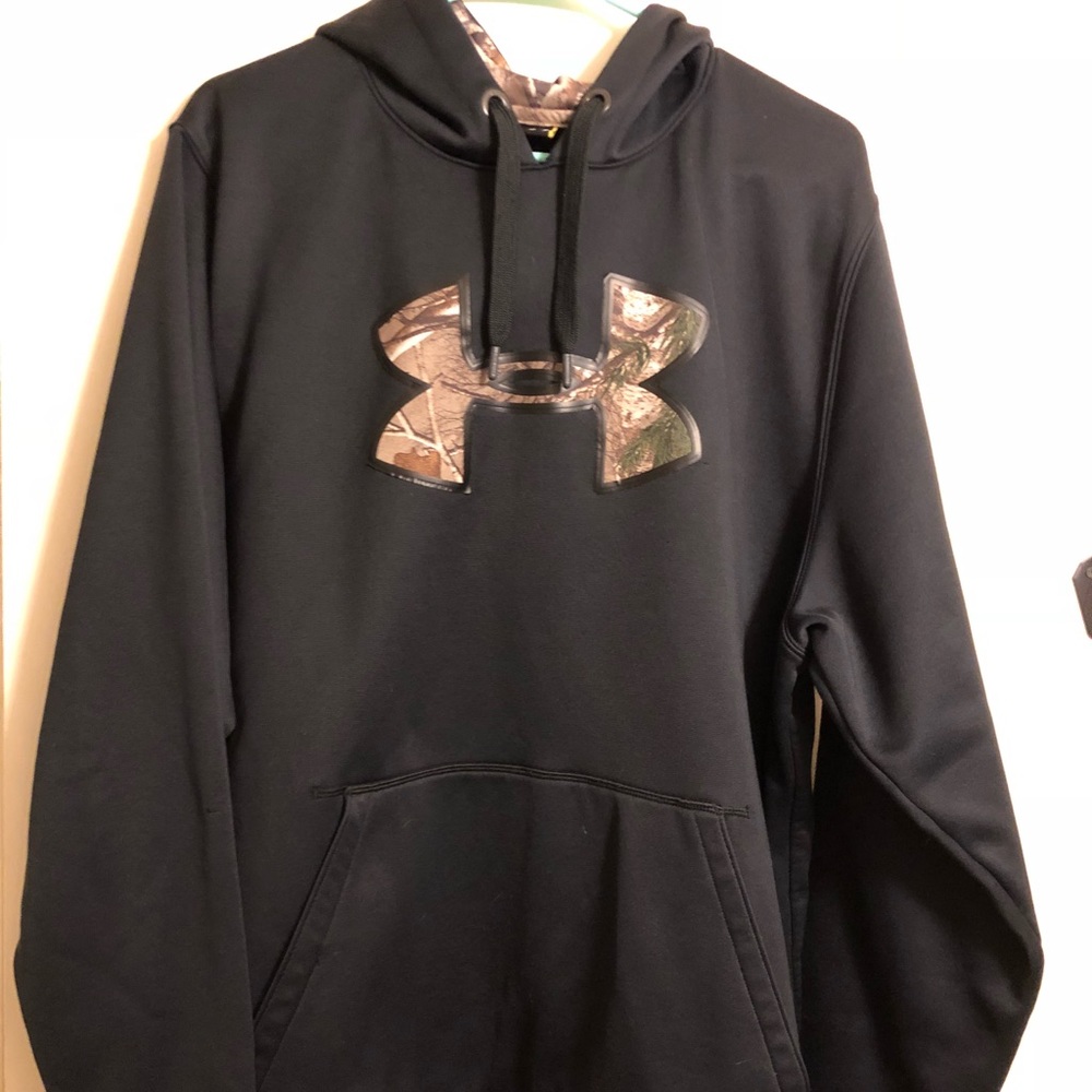 Under Armour pull over
